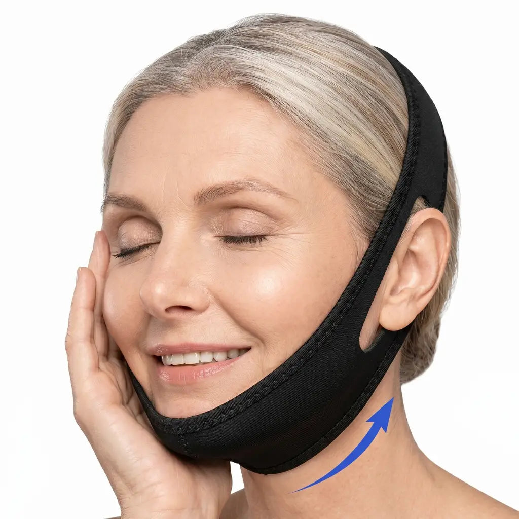 Mujer usando cómodamente la banda anti ronquidos Ronix Sleep Band